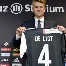 A Juventus assinou o Ajax Matthijs de Ligt